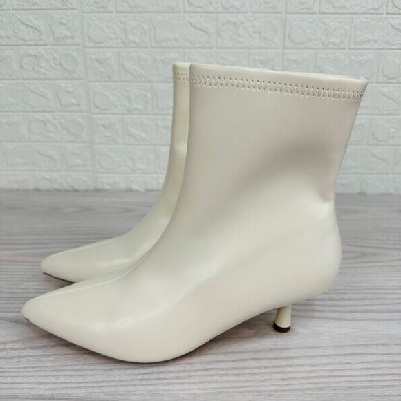 A New Day Lonnie Ankle Boots SZ 8 White Kitten Heel Stretch Side Zip Pointed Toe - Picture 3 of 10